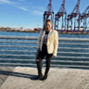 Meet your Posher, Alexandra